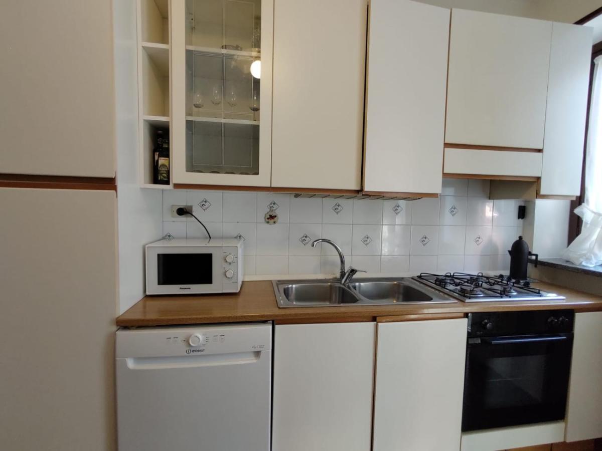 Casa Clivia - 3 Bedroom Apartment With Lake View Stresa Esterno foto